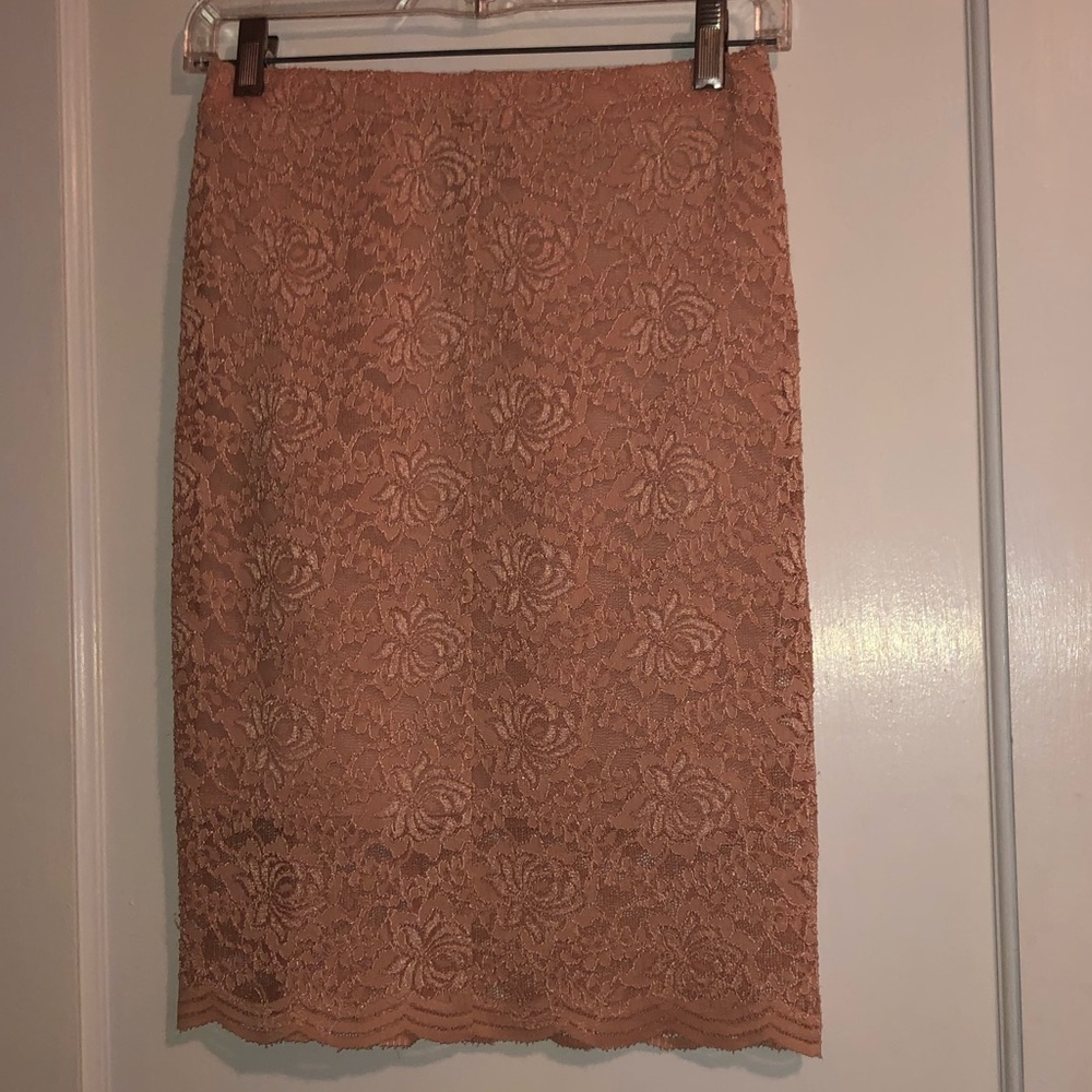 NWOT Forever 21 Lace Skirt - Picture 5 of 10